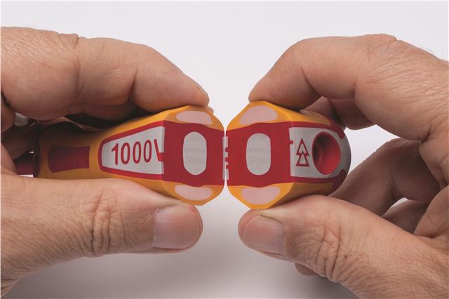 Odvijač ravni 0,6×3,5 mm, 100/185 mm, 1000V VDE – ergonomska višekomponentna drška, anti-roll; Cr-Mo-V, black tip; ubrizgana izolacija IEC 60900 NWS