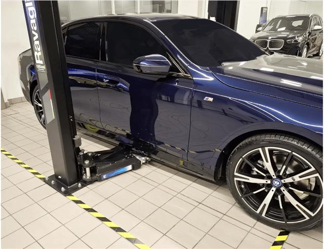 Dizalica dvostubna, elektro-mehanička sa dva sinhronizovana motora nosivosti 3500 kg  max visina 2030 mm KPX35EV RAVAGLIOLI