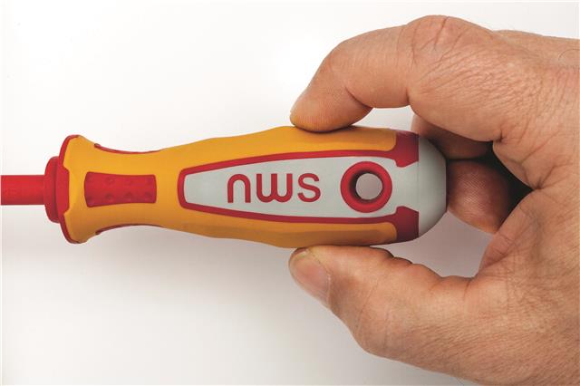 Odvijač ravni 0,6×3,5 mm, 100/185 mm, 1000V VDE – ergonomska višekomponentna drška, anti-roll; Cr-Mo-V, black tip; ubrizgana izolacija IEC 60900 NWS