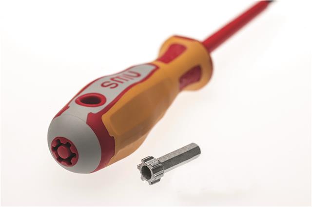 Odvijač ravni 0,4×2,5 mm, 75/185 mm, 1000V VDE – ergonomska višekomponentna drška, anti-roll; Cr-Mo-V sečivo, black tip; ležište za bit, precizan vrh NWS