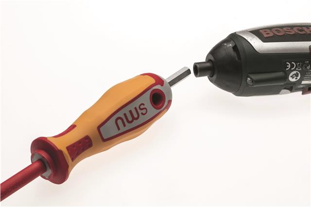 Odvijač ravni 0,6×3,5 mm, 100/185 mm, 1000V VDE – ergonomska višekomponentna drška, anti-roll; Cr-Mo-V, black tip; ubrizgana izolacija IEC 60900 NWS