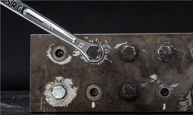 Ključ kombinovani 17 mm za oštećene matice XGRIP dužina 259 mm 285 X USAG